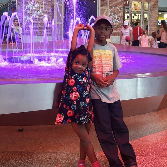 Meet your Posher, Corety - Picture 1 of 1